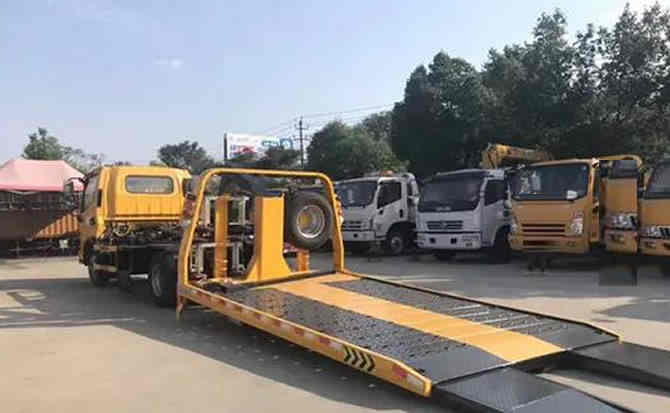 丹寨汽车中途维修案例