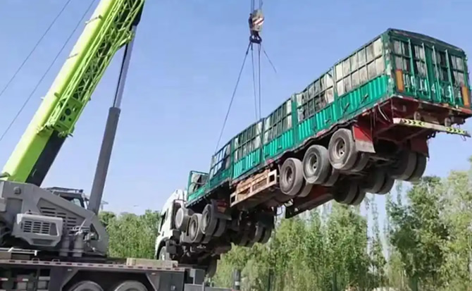 丹寨道路脱困救援案例